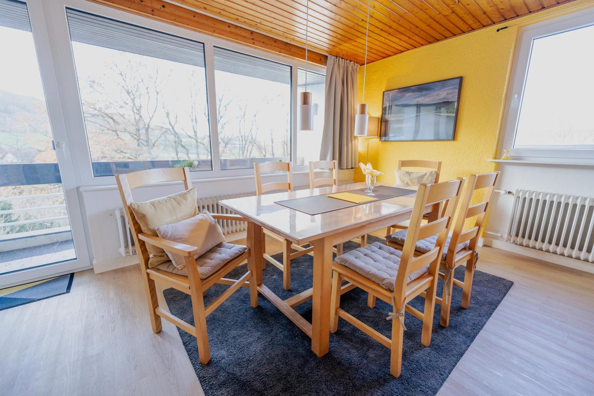 Ferienhaus Schoene Aussicht Ferienwohnung Gelb Hemfurth-Edersee Buitenkant foto