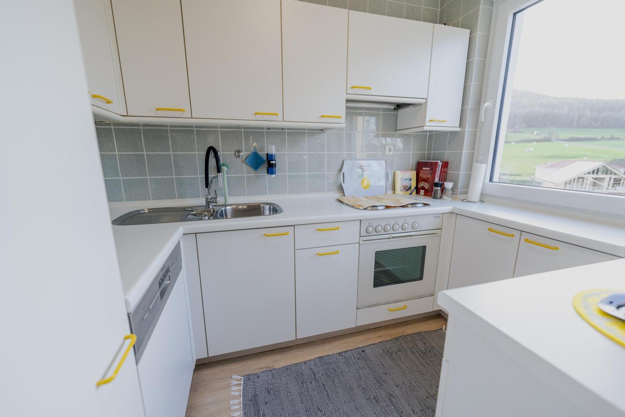 Ferienhaus Schoene Aussicht Ferienwohnung Gelb Hemfurth-Edersee Buitenkant foto